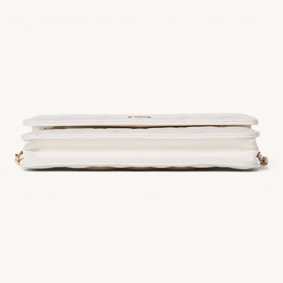 Chane Classic Flap White Quilted Gold Zincir Askılı Kadın Omuz Çantası