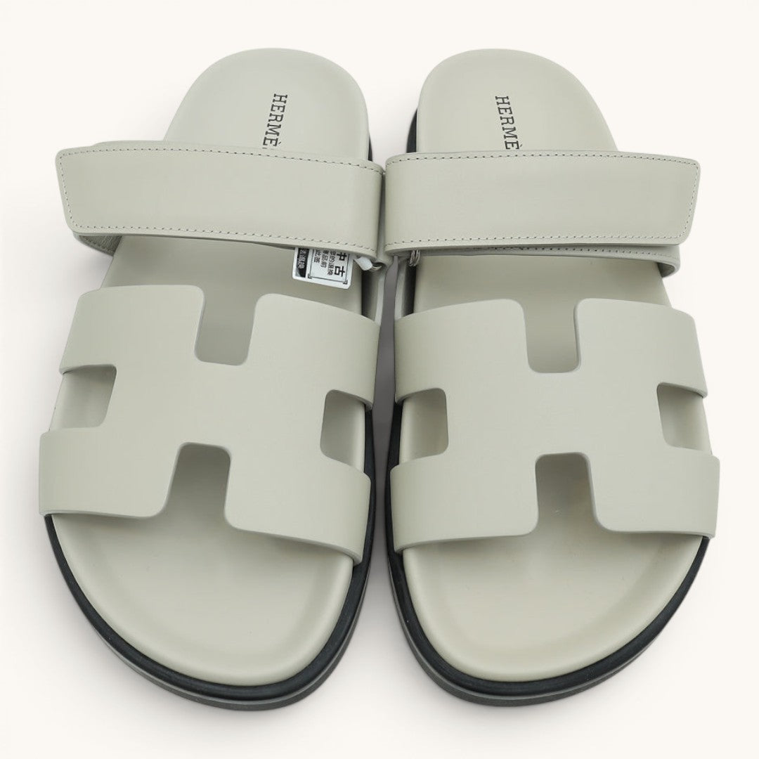 Hermè Chypre Gris H Cut-Out Erkek Lüks Terlik