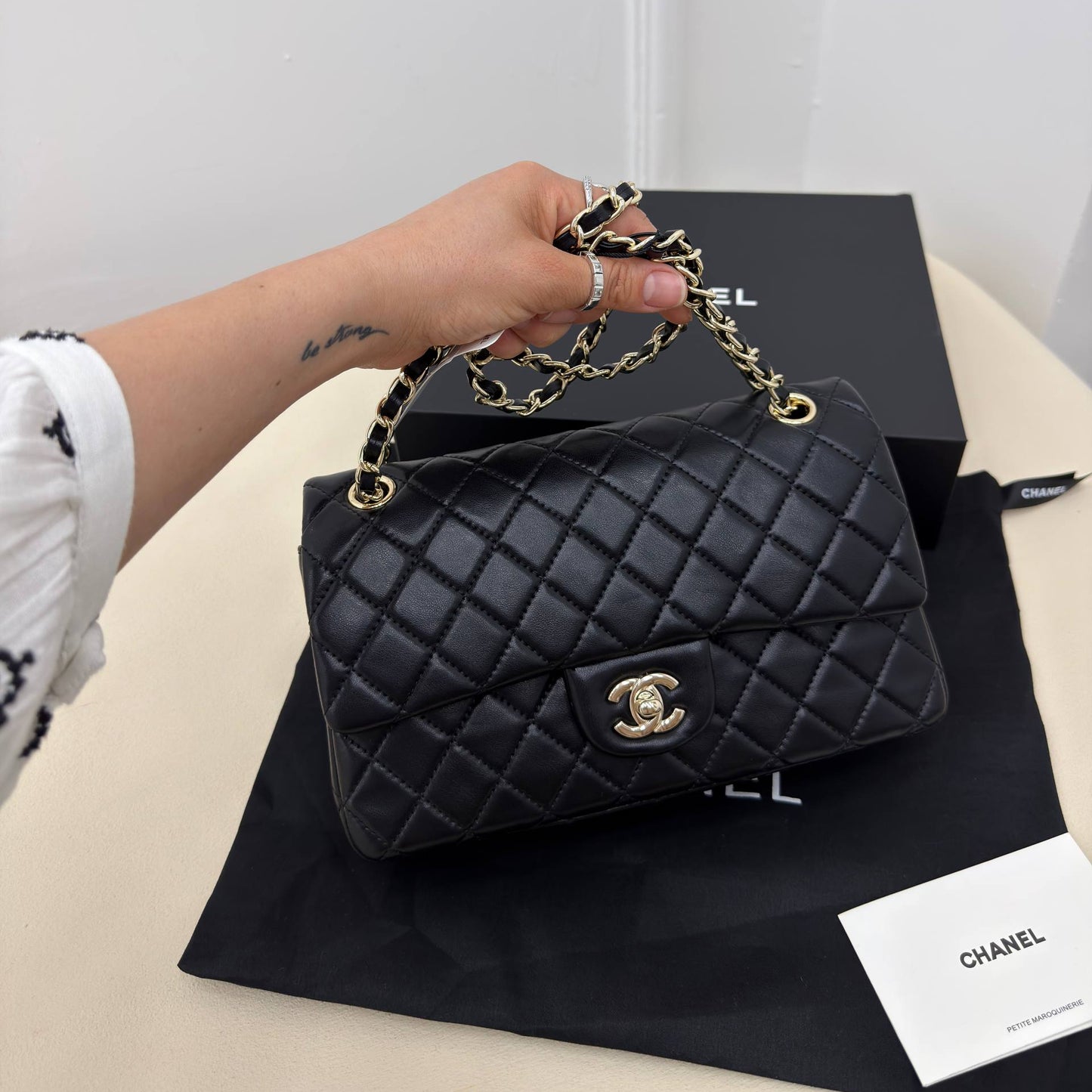 Chane Classic Flap Jumbo Black Lambskin Gold Hardware Premium Kadın Omuz Çantası